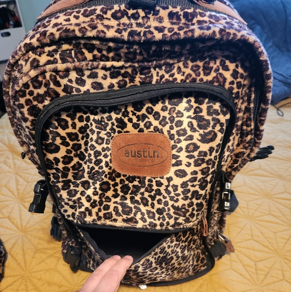 Leopard print Expandable Rolling Travel bags - Picture 13 of 13